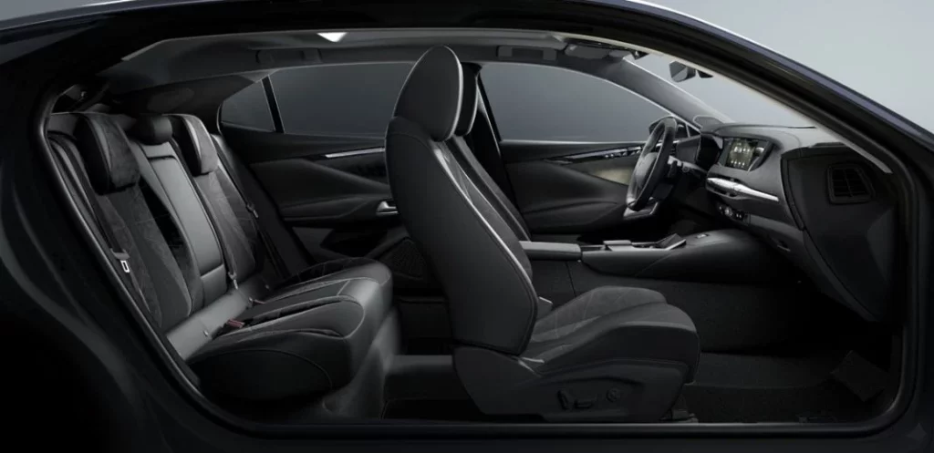 DS Nº4: más refinado, más tecnológico, más electrificado 2 Motor16 DS N4 9 Motor16