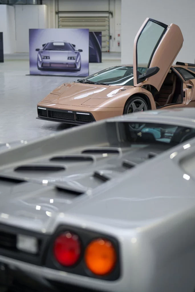 Eccentrica 'resucita' el Lamborghini Diablo 16 Motor16 ECCENTRICA V12 ROSE PHOENIX 10 Motor16