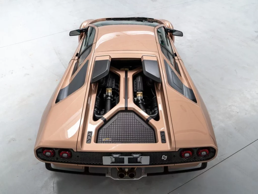 Eccentrica 'resucita' el Lamborghini Diablo 1 Motor16 ECCENTRICA V12 ROSE PHOENIX 27 Motor16