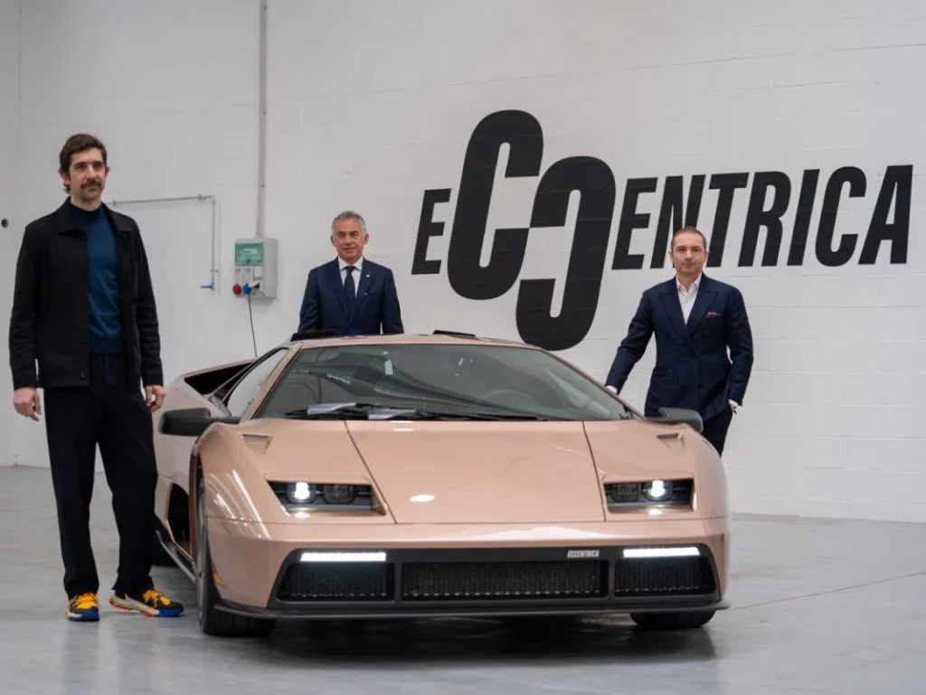 Eccentrica 'resucita' el Lamborghini Diablo 9 Motor16 ECCENTRICA V12 ROSE PHOENIX 3 Motor16