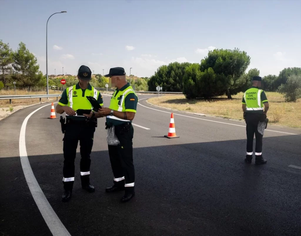 La DGT ha dado con la clave para detectar a quienes avisan de los controles en tiempo real 2 Motor16 Control de trafico DGT