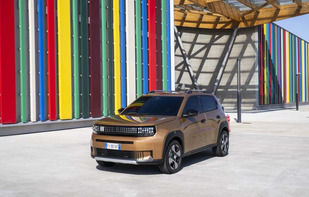 Precio de 'guerra' para el nuevo FIAT Grande Panda Hybrid 22 Motor16 Fiat Grande Panda Hybrid 19 Motor16