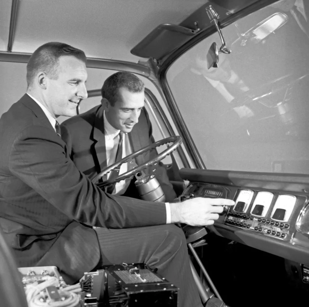 GM Electrovan, el vehículo de hidrógeno que nació en plena guerra fría 3 Motor16 GM Electrovan