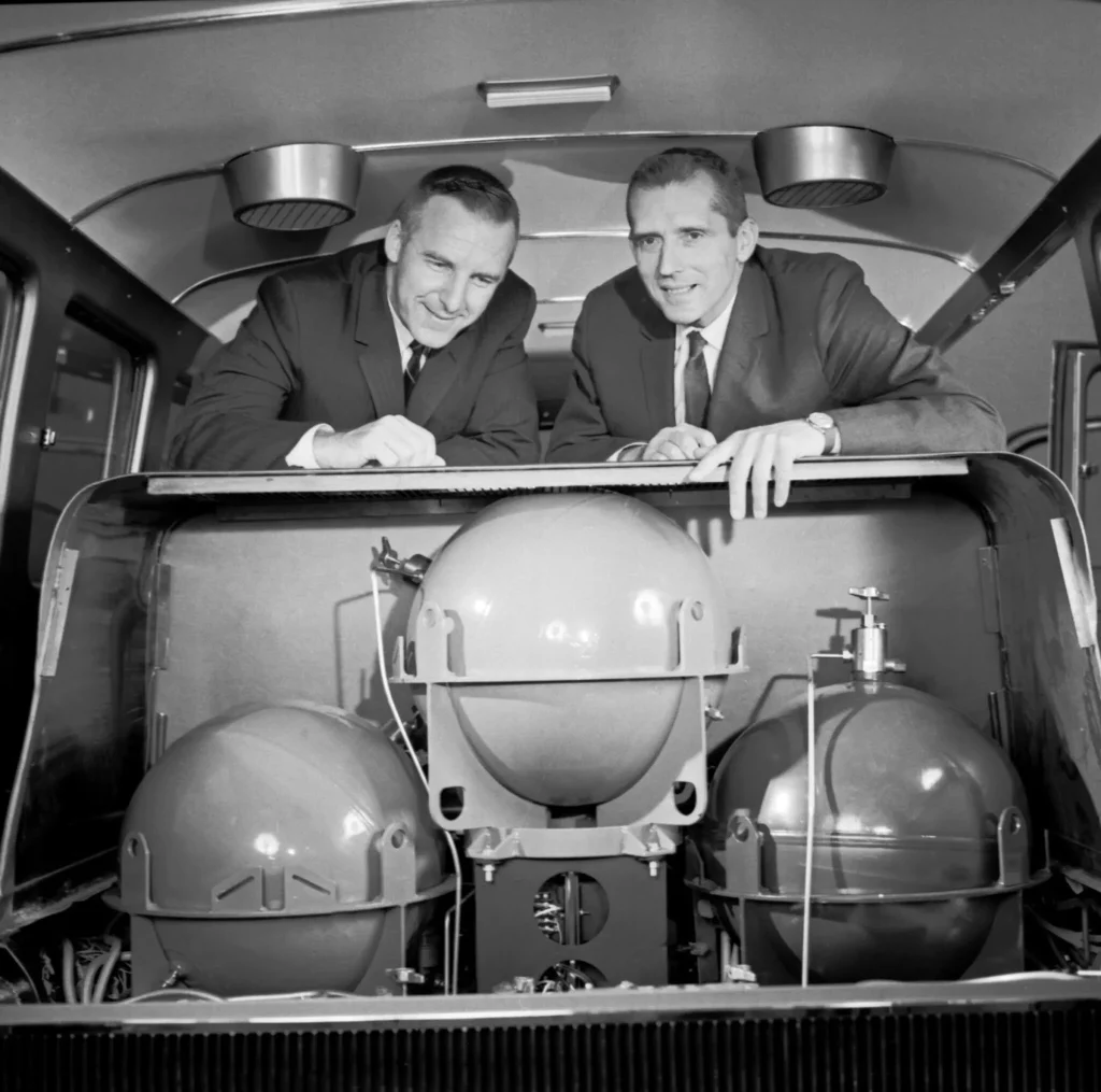GM Electrovan, el vehículo de hidrógeno que nació en plena guerra fría 4 Motor16 GM Electrovan
