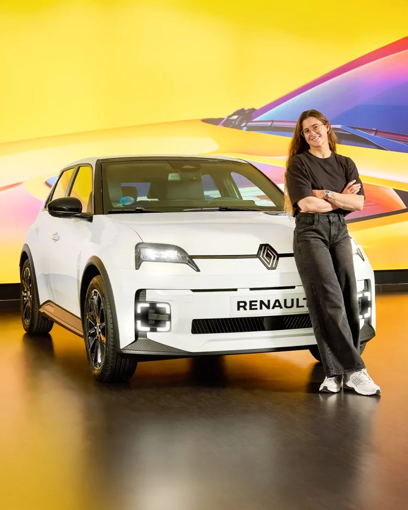Las cinco caras del Renault 5 E-Tech... en carne y hueso 5 Motor16 Gisela Pulido descubierto Motor16