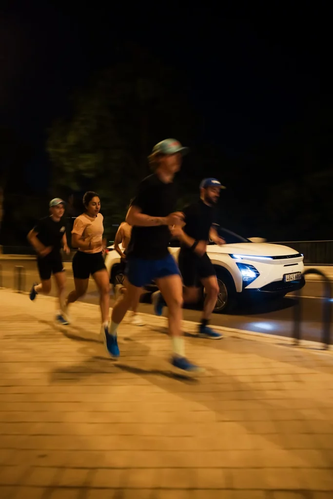 Si eres fan del running, atento a la propuesta de Omoda y Jaecoo 13 Motor16 LA NOCTURNA OMODA Y JAECOO13 Motor16