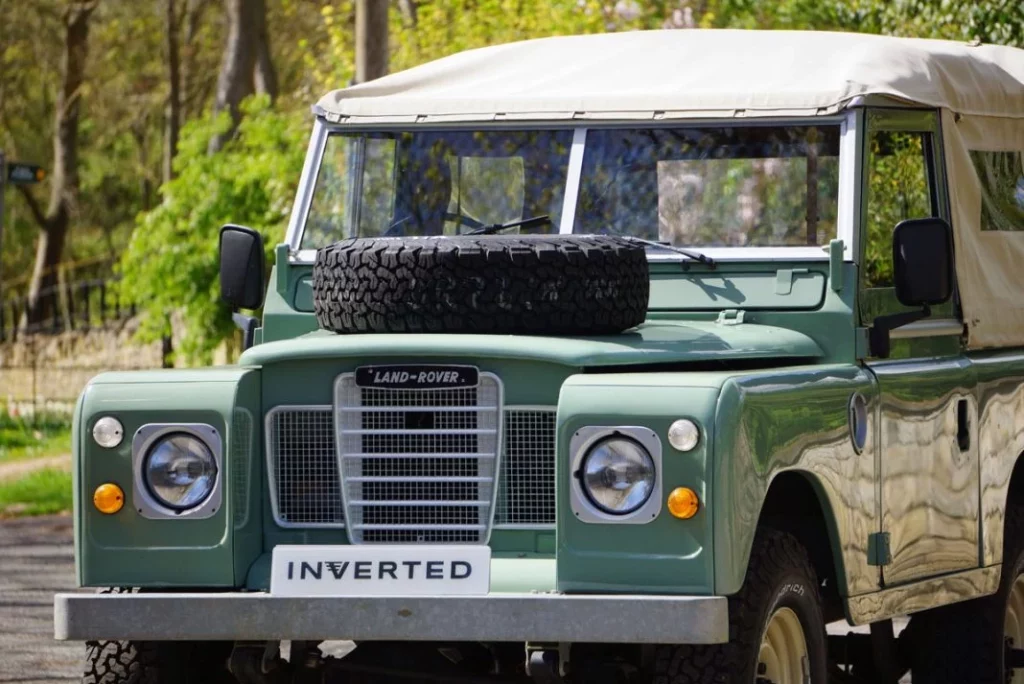 LAND ROVER CLASIC INVERTED 3 Motor16