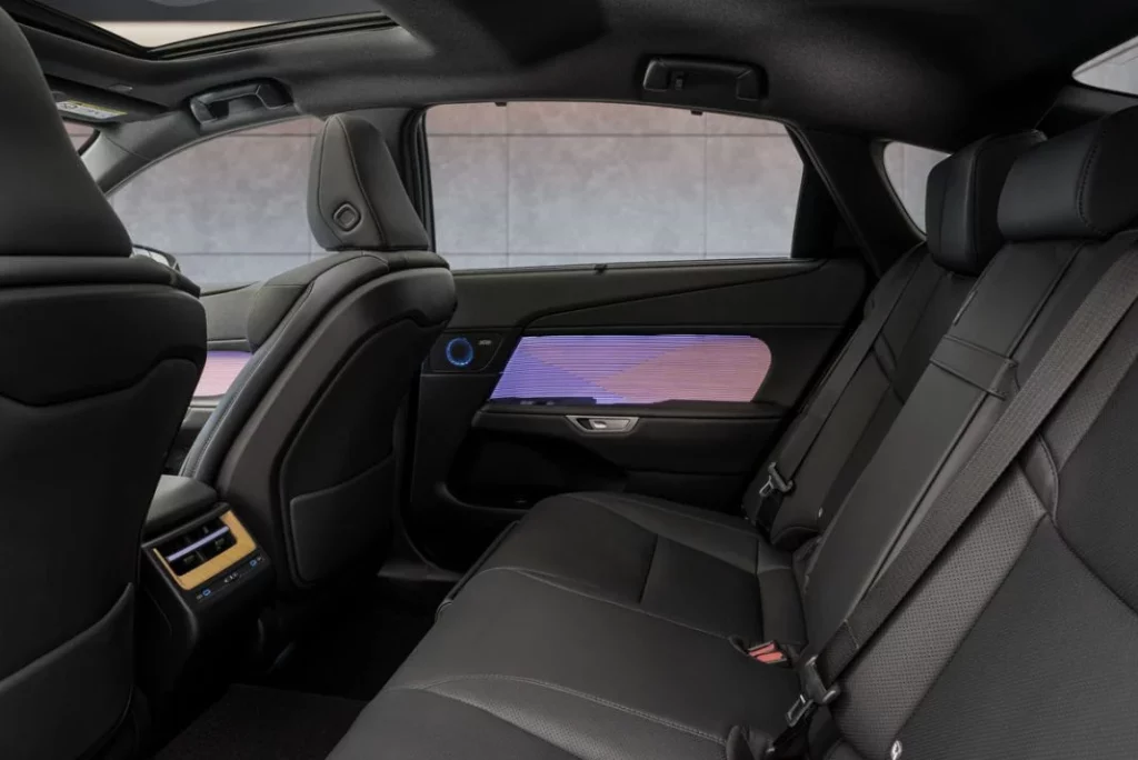 Lexus ES, un sedán de lujo -también eléctrico- para conquistar Europa 5 Motor16 LEXUS ES 2025 14 Motor16