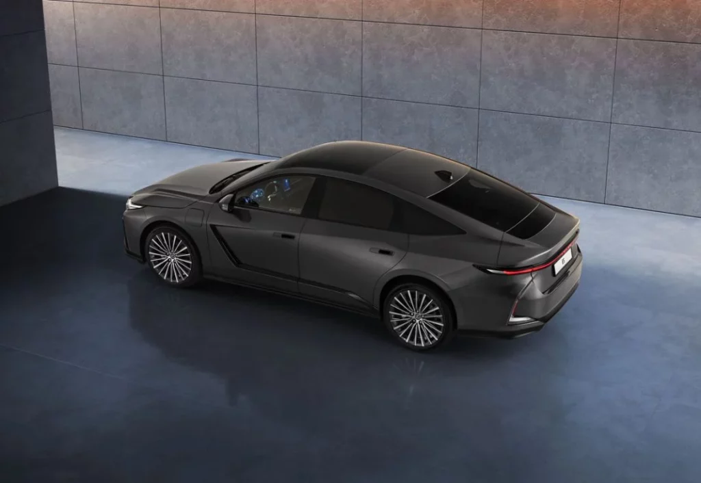 Lexus ES, un sedán de lujo -también eléctrico- para conquistar Europa 33 Motor16 LEXUS ES 2025 26 Motor16