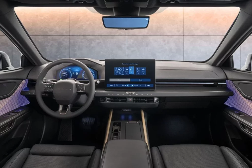 Lexus ES, un sedán de lujo -también eléctrico- para conquistar Europa 14 Motor16 LEXUS ES 2025 7 Motor16