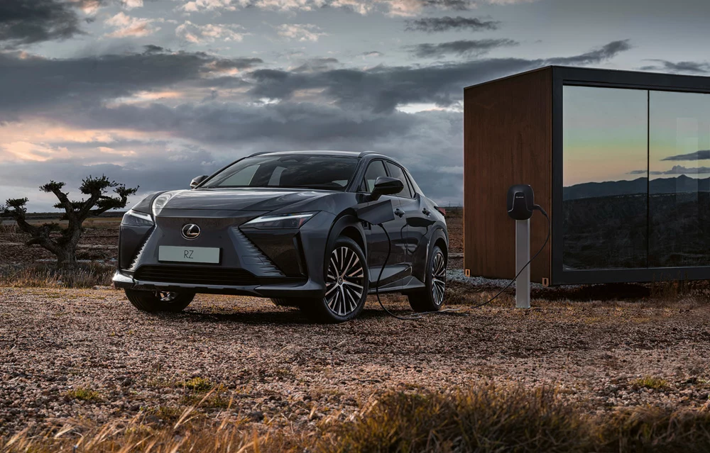El Lexus RZ 300e incorpora a su gama el acabado más premium 18 Motor16 Lexus RZ 2025 15 Motor16