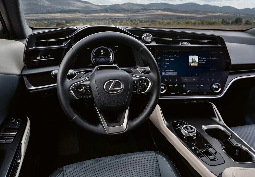 El Lexus RZ 300e incorpora a su gama el acabado más premium 20 Motor16 Lexus RZ 2025 17 Motor16