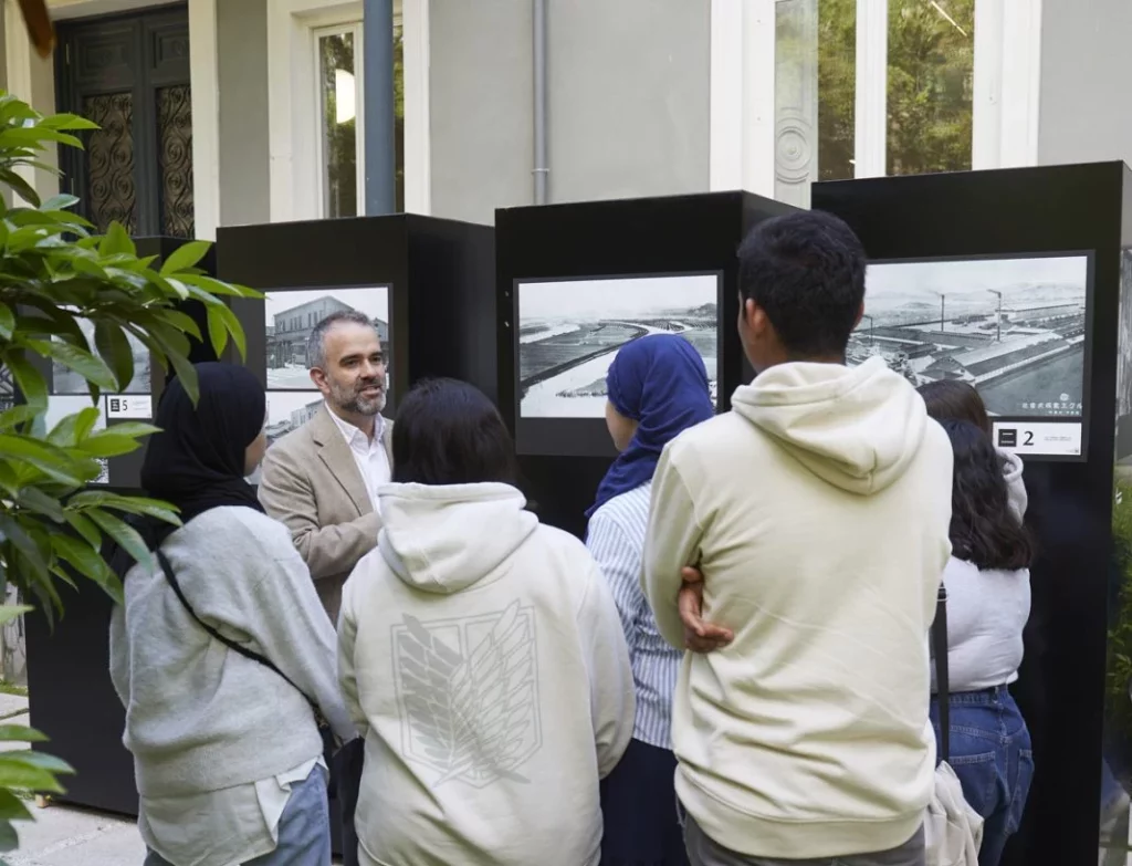 El gesto solidario de Mazda en el marco de su exposición sobre Hiroshima 1 Motor16 MAZDA ALDEAS INFANTILES4 Motor16