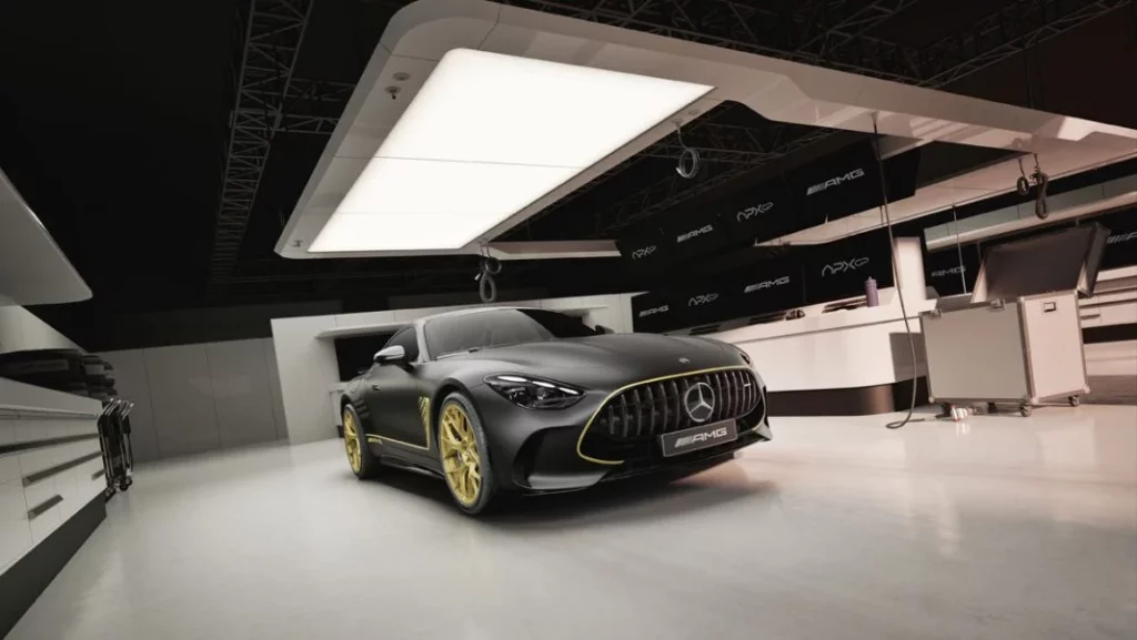 MERCEDES AMG GT F1 2 Motor16