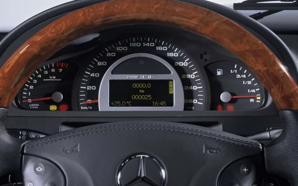 45 años de Mercedes Clase G: En 2004 nacía un dragster todoterreno para uso diario 7 Motor16 Clase G 55 AMG Kompressor