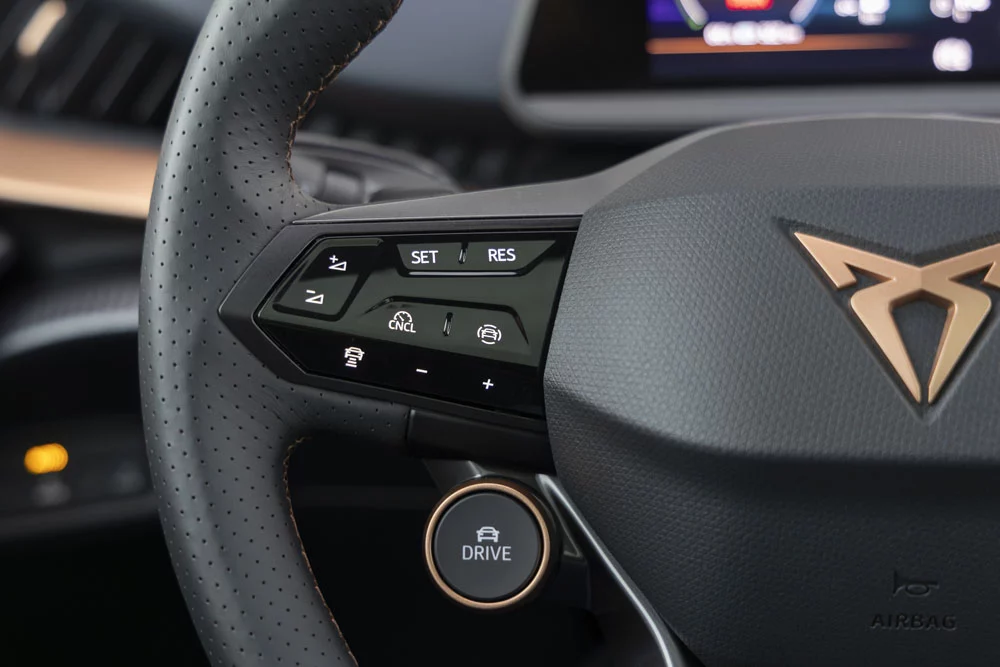Cupra Tavascan Endurance. Probamos un SUV eléctrico realmente equilibrado 24 Motor16 Motor16 Cupra Tavascan 6 Motor16