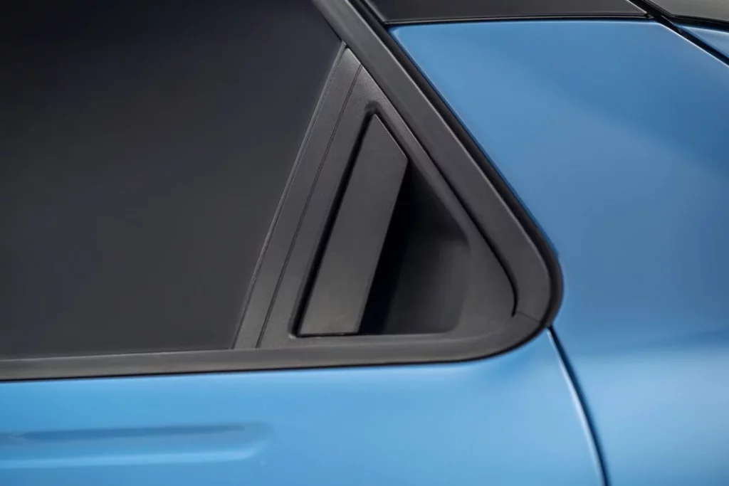 Nissan Micra electrico 2026 R5 38 Motor16