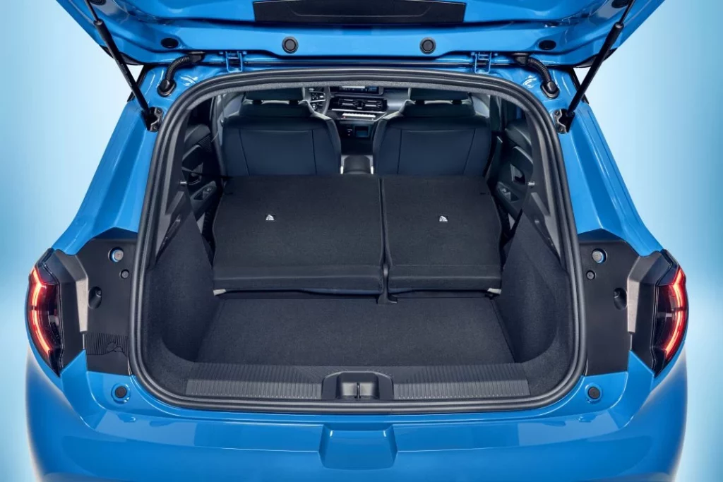 Nissan Micra electrico 2026 R5 56 Motor16