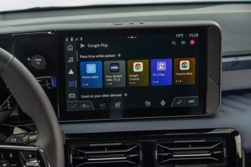 Nissan Micra electrico 2026 R5 63 Motor16