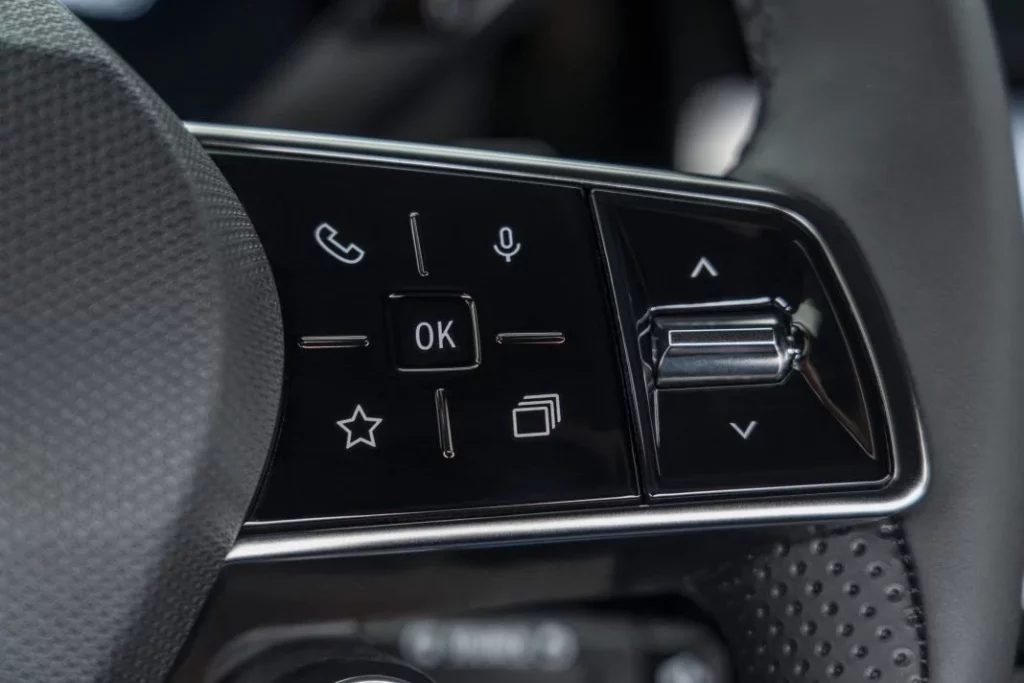 Nissan Micra electrico 2026 R5 70 Motor16