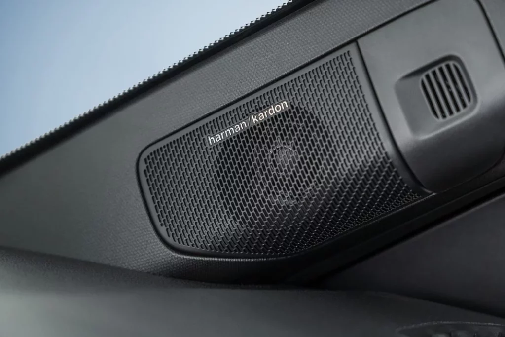 Nissan Micra electrico 2026 R5 77 Motor16