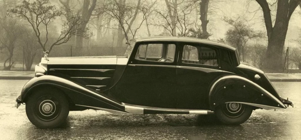 PHANTOM III OCo 1937 HOOPER SALOON WITH DIVISION CHASSIS 3BT85 Motor16