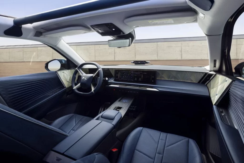 DS N°8 Presidencial: un eléctrico de lujo para el Elíseo 14 Motor16 PRESIDENTIAL DS N°8 GRAND INTERIEUR 0030 Motor16