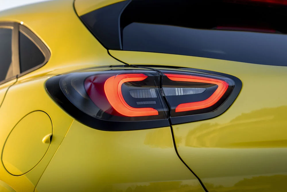 Probamos el Ford Puma Gen-E: 100% Puma, 0 emisiones 70 Motor16 Puma Gen E Electric Yellow 027 Motor16