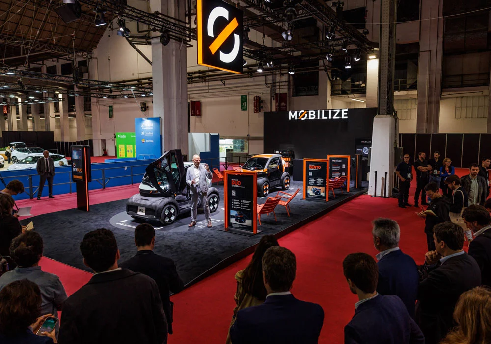 Mobilize Duo, la solución de movilidad urbana y sostenible, por solo un euro al día 15 Motor16 Rueda de prensa mobilize Automobile BCN Motor16