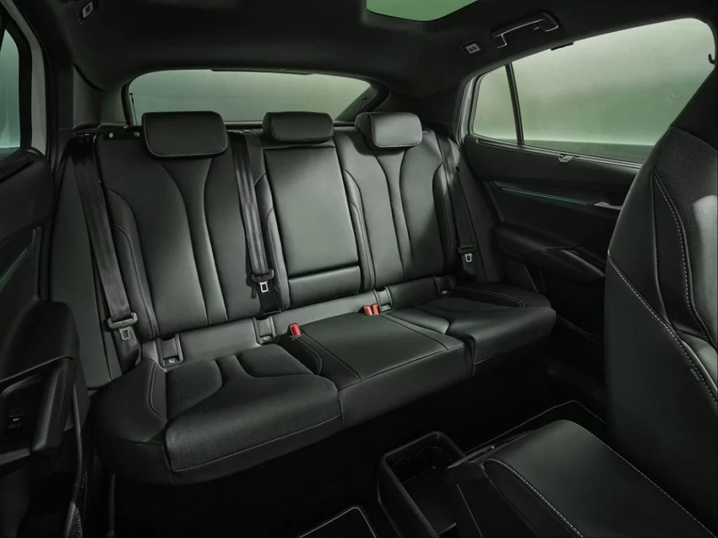 El renovado Skoda Enyaq 2025 ya tiene sus versiones RS 15 Motor16 Skoda Enyaq RS 2026 13 Motor16