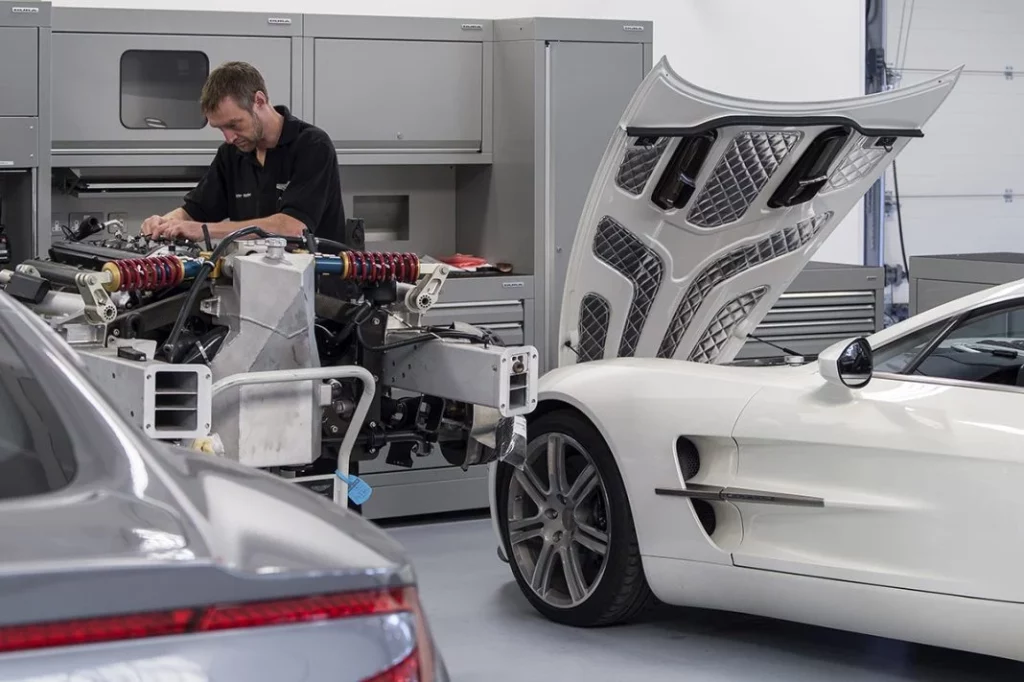 Una de las sedes históricas de Aston Martin cumple 70 años 24 Motor16 The Modern Workshop at Aston Martin Works 2010s 3 Motor16