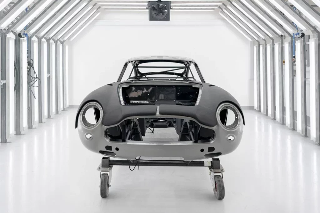 Una de las sedes históricas de Aston Martin cumple 70 años 29 Motor16 The Paint Shop at Aston Martin Works 2020s 2 Motor16