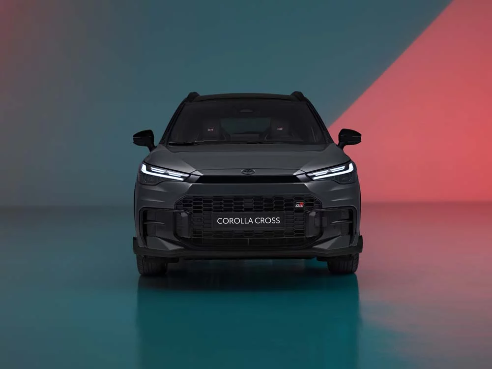 Toyota Corolla Cross GR Sport 4 Motor16