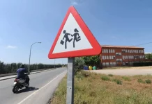 La DGT apoya la diversidad de género y lanza dos nuevas señales que deberías conocer ya mismo