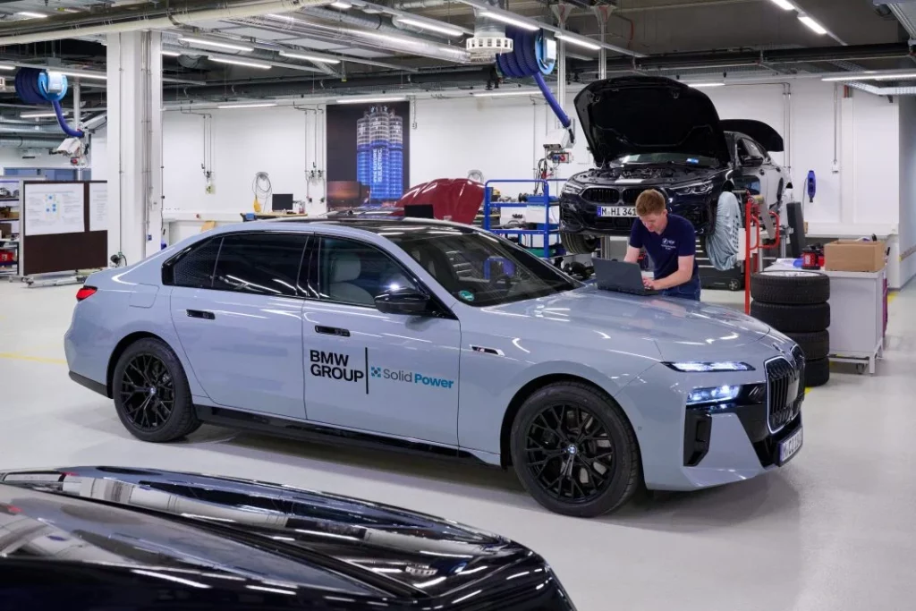 BMW prueba las baterías de estado sólido en el i7 para ofrecer más autonomía y menor peso 4 Motor16 BMW prueba las baterías de estado sólido en el i7 para ofrecer más autonomía y menor peso