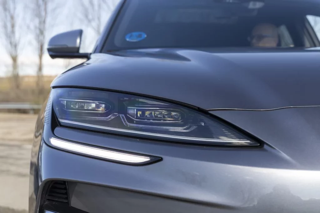 Prueba comparativa: Jaecoo 7 PHEV vs. BYD Seal U DM-i 41 Motor16 byd seal u dm i jaecoo 7 phev prueba 25 Motor16