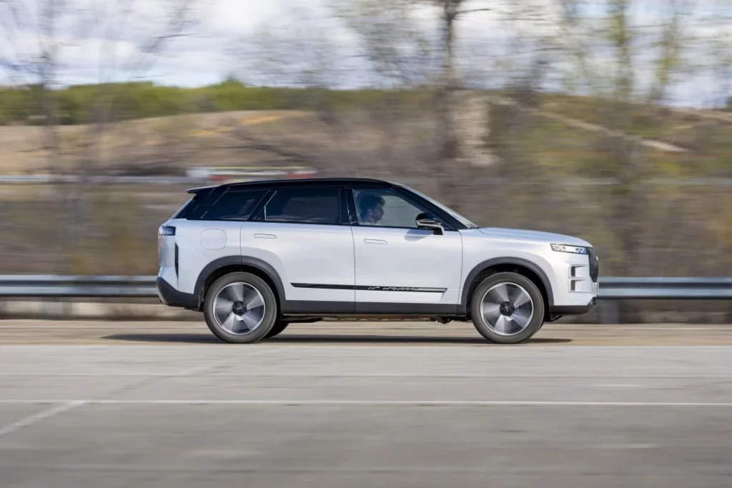 Prueba comparativa: Jaecoo 7 PHEV vs. BYD Seal U DM-i 17 Motor16 Prueba comparativa Jaecoo 7 PHEV y BYD Seal U DM-i