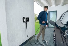 El motivo de peso para ir volando a LIDL si te has comprado un coche eléctrico o híbrido enchufable: tienen el accesorio que necesitas