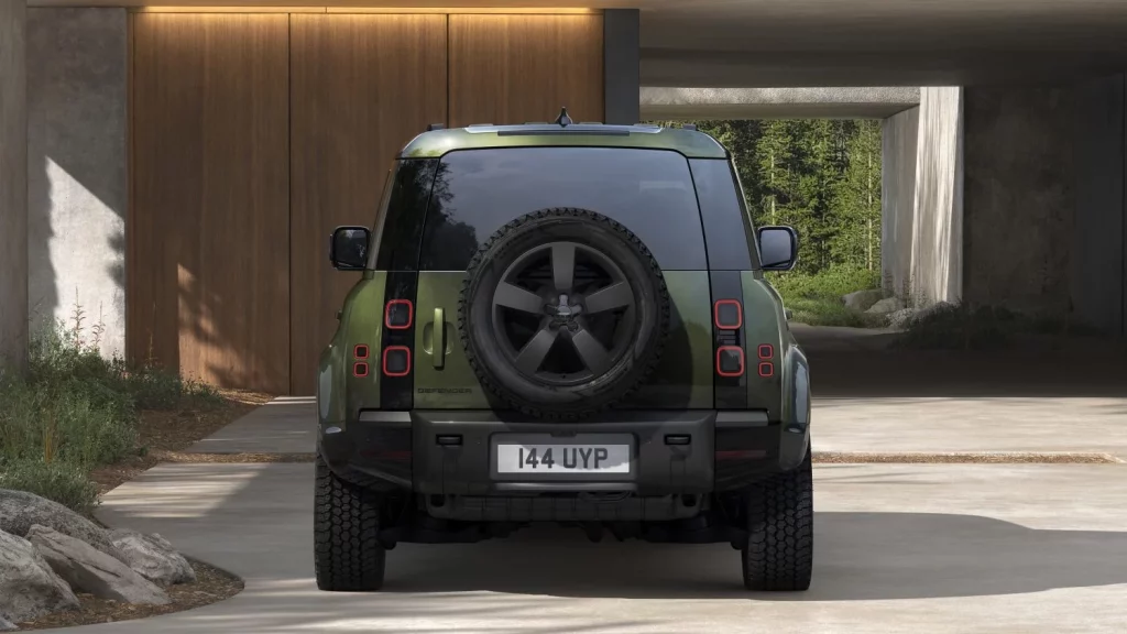 El JLR Land Rover Defender cambia de imagen y adopta un nuevo recurso todoterreno