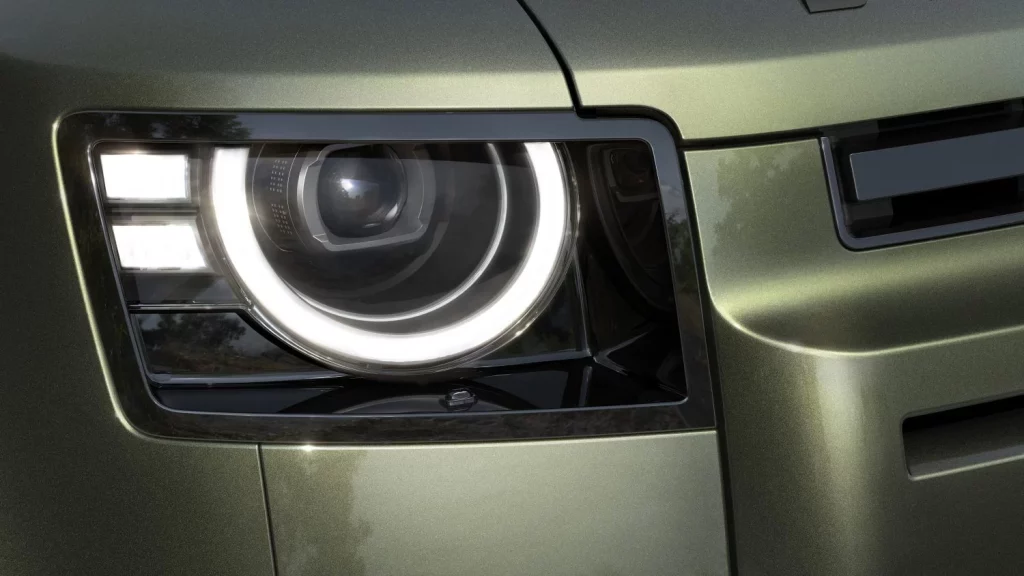 El JLR Land Rover Defender cambia de imagen y adopta un nuevo recurso todoterreno
