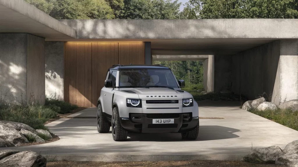 El JLR Land Rover Defender cambia de imagen y adopta un nuevo recurso todoterreno