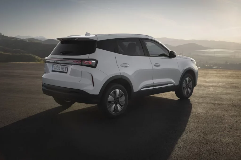 Nuevo Ebro s400: El tercer modelo de la marca española es un SUV compacto híbrido 43 Motor16 ebro s400 nuevo suv barcelona 17 Motor16