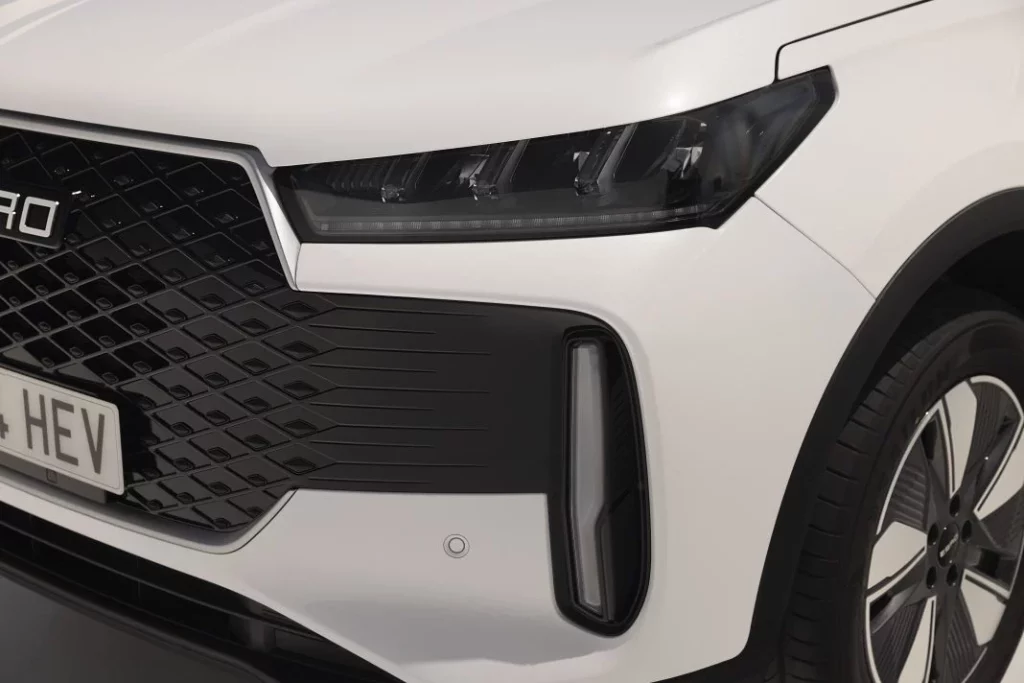 Nuevo Ebro s400: El tercer modelo de la marca española es un SUV compacto híbrido 35 Motor16 ebro s400 nuevo suv barcelona 25 Motor16