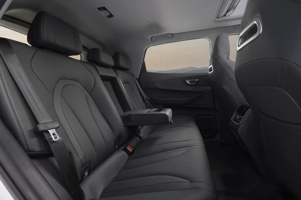 Nuevo Ebro s400: El tercer modelo de la marca española es un SUV compacto híbrido 25 Motor16 ebro s400 nuevo suv barcelona 35 Motor16