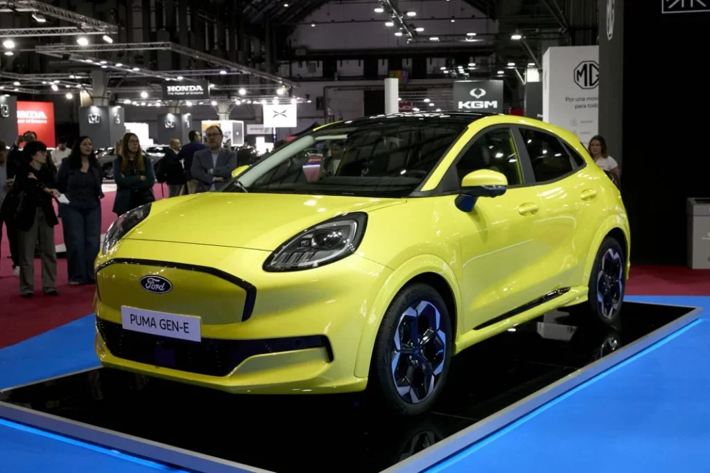 La última edición de Automobile Barcelona, un éxito de público y ventas 2 Motor16 ford puma gen e automobile barcelona Motor16