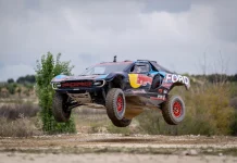 Carlos Sainz “padre” da la primera vuelta rápida a MadRing, el futuro circuito de F1 de Madrid