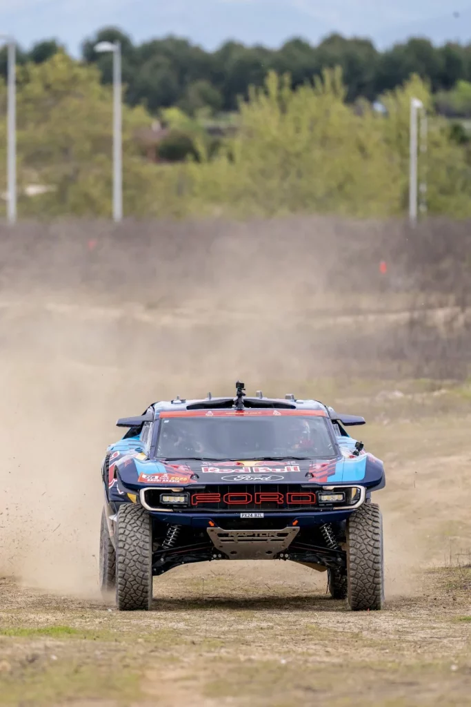 madring carlos sainz ford raptor t1 7 Motor16