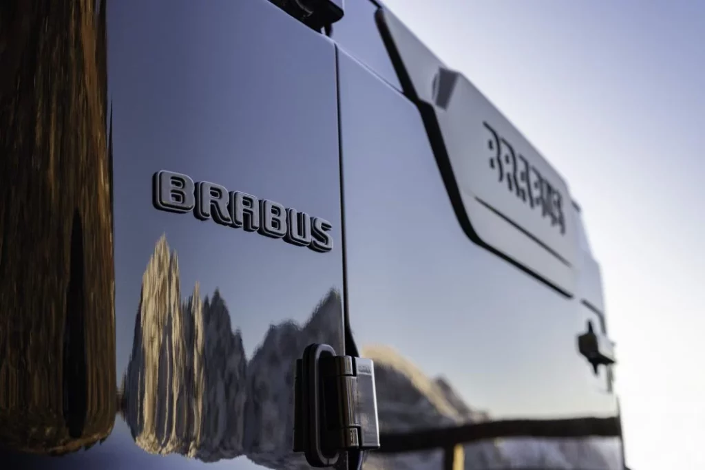 El último Clase G 63 AMG reinterpretado por Brabus es el pick up definitivo 40 Motor16 mercedes clase g 63 brabus 800 xlp 31 Motor16