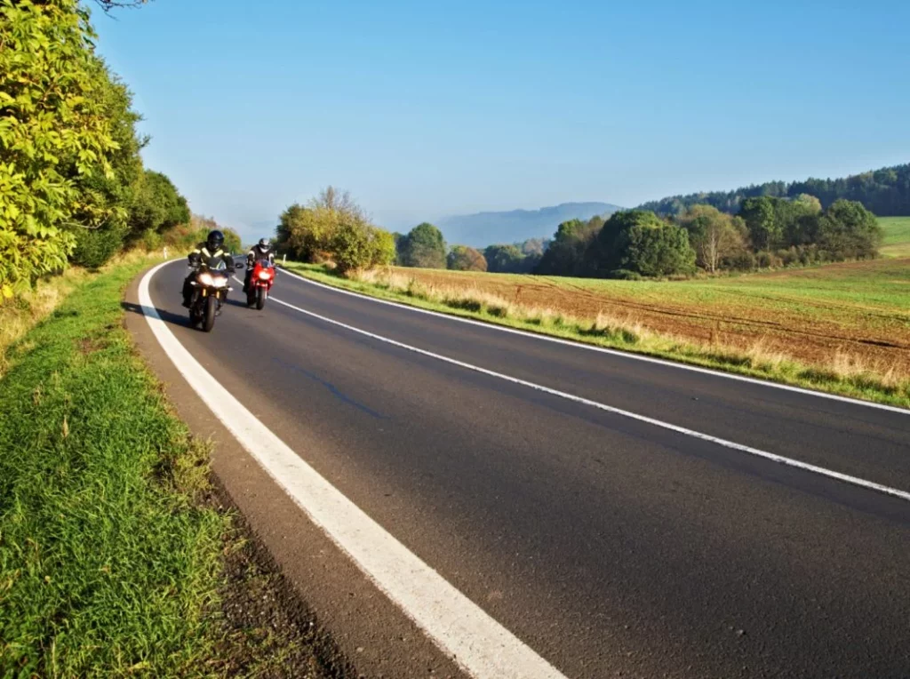 Los motoristas, en el punto de mira de la DGT, que redobla la vigilancia sobre ellos 1 Motor16 2025 Motorsitas. Moto. DGT. Imagen.