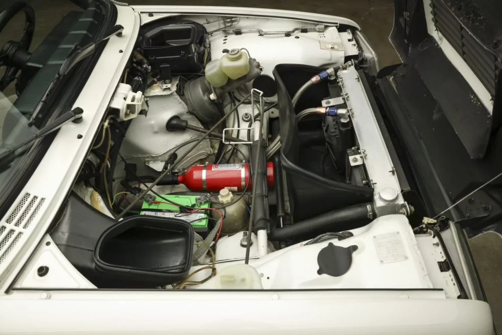 ¿Qué pasa si cruzas un Renault 5 Turbo con un Mazda RX-7? 93 Motor16 renault 5 turbo 2 1985 motor mazda 128 Motor16